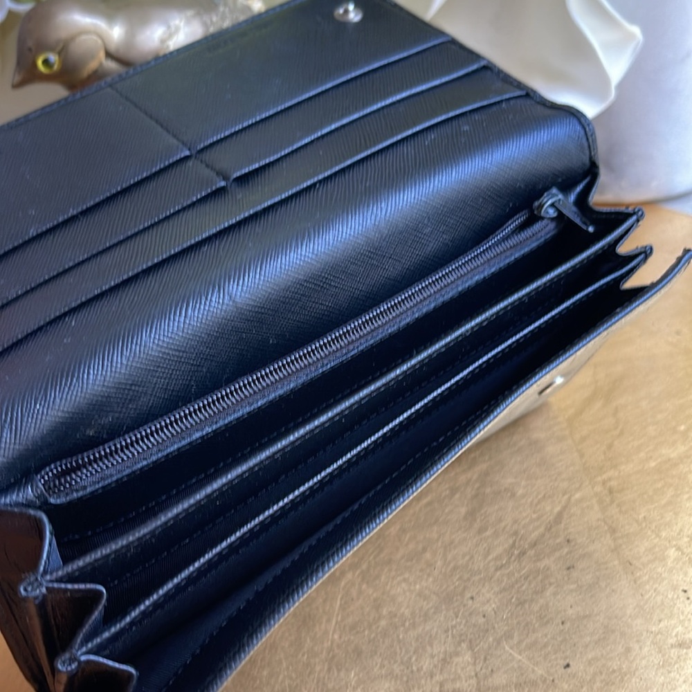 Prada Triangle Logo Long Snap Wallet in Black Saffiano Leather - Picture 10 of 14